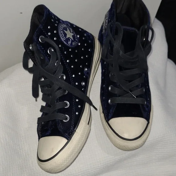 CONVERSE Velvet Size 7 Navy High-Top Sneakers with Studs - Picture 14 of 15